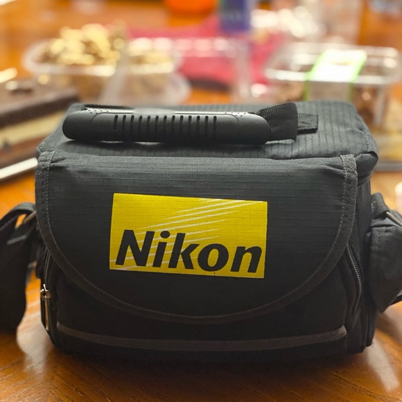 SOLD - D5100 Nikon with extra lens - Picture 7 of 7